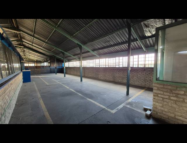 1,594M² FACTORY TO LET IN ANDERBOLT